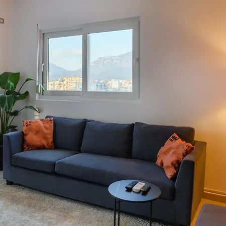 Terrace Cityscape 2 티라나