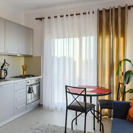 Apartment Terrace Cityscape 2 *