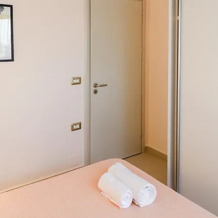 Apartamento Terrace Cityscape 2 Tirana